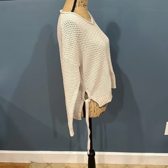 Universal Threads long sleeve sweater size small women’s - Picture 7 of 9